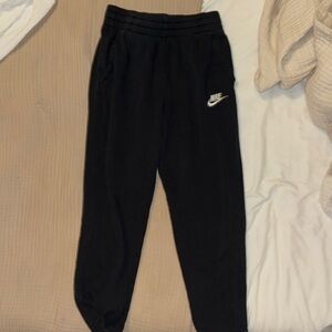 Nike Black Sweatpants Joggers with Elastic Waistband